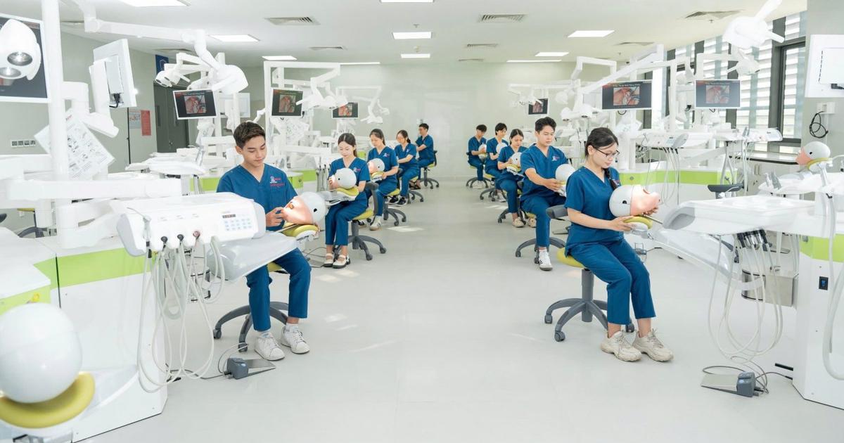 Điểm chuẩn Trường đại học Nguyễn Tất Thành 3 năm qua tăng giảm ra sao?