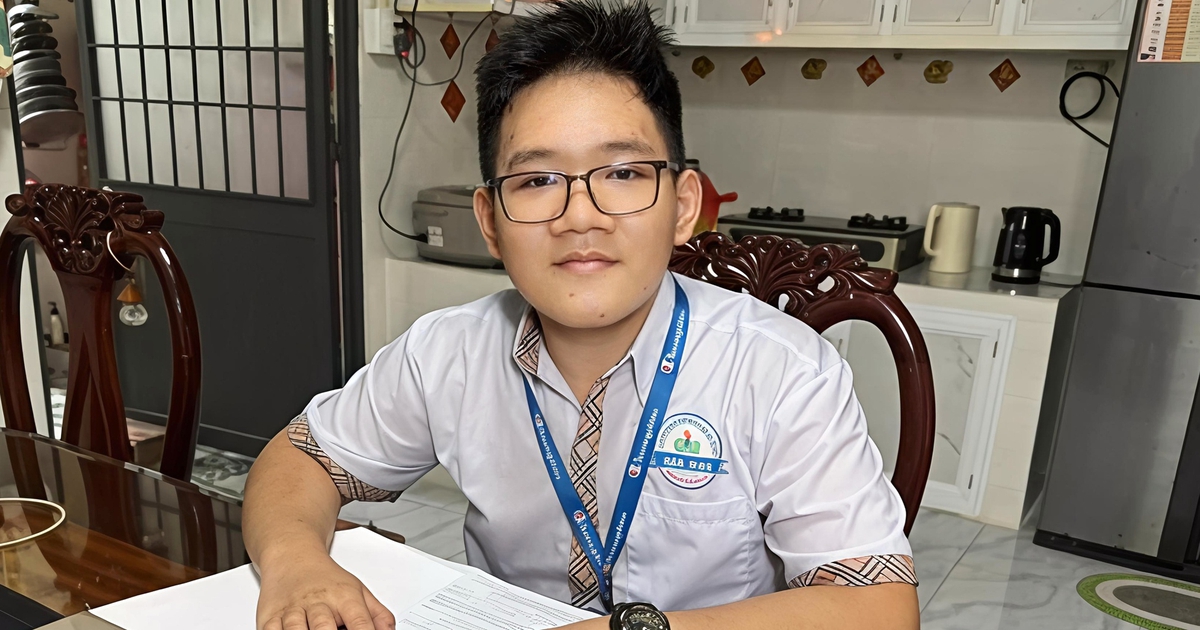 Từ phụ bếp đến trở thành thủ khoa THPT năm 2026 của tỉnh Cà Mau