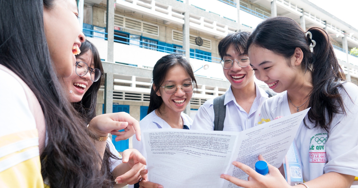 Top 300 thí sinh cao điểm nhất tổ hợp A00 thi tốt nghiệp THPT 2026