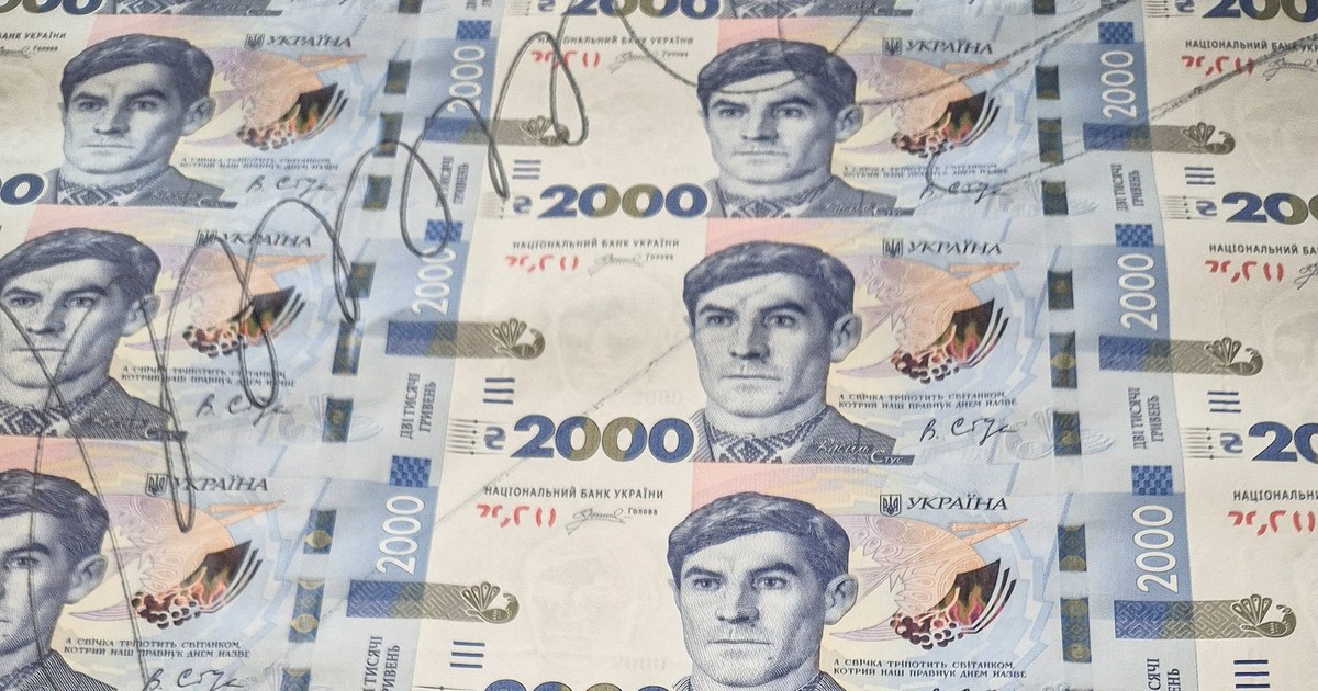 Chiến sự Ukraine ngày 1.598: Nga gia cố bảo vệ tiêm kích, Ukraine in tiền giấy mới