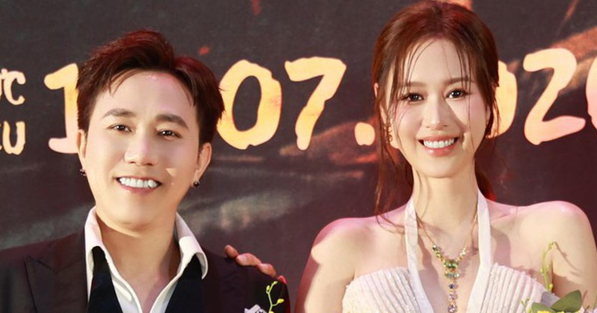 Anh Đức đến mừng vợ k&eacute;m tuổi ra mắt phim