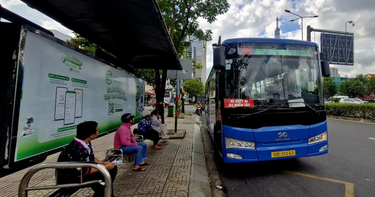 Đi xe buýt miễn phí ở TP.HCM: Hành khách bị mời xuống xe vì điều này...