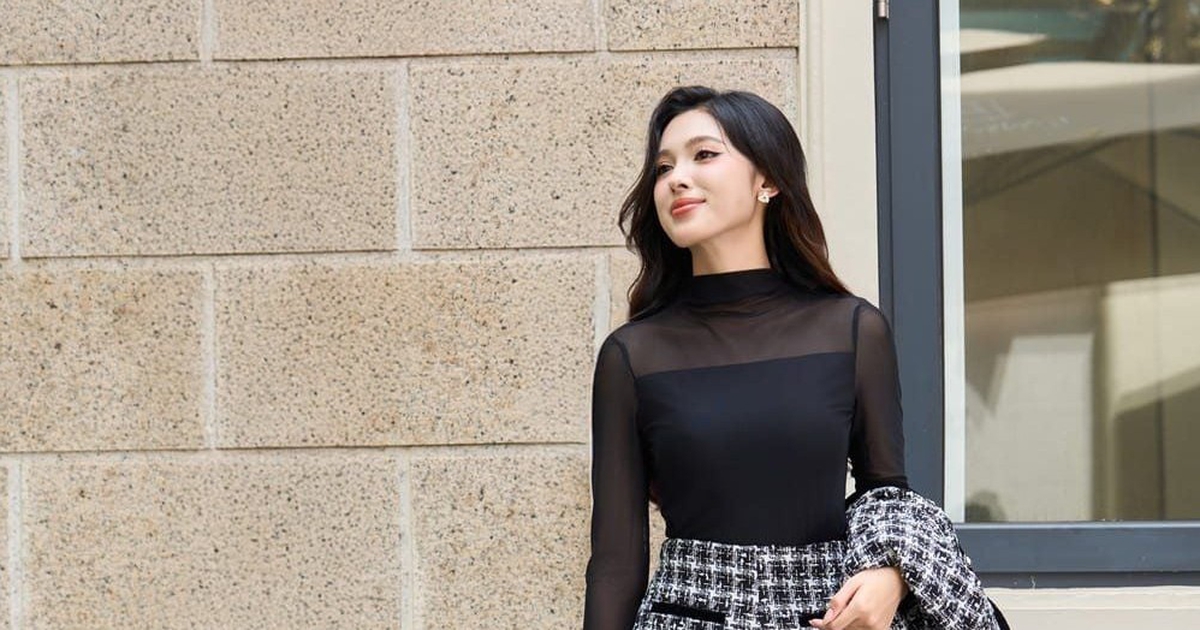 Chất liệu dạ tweed thời thượng giúp nàng tỏa sáng trong mọi buổi dạ tiệc