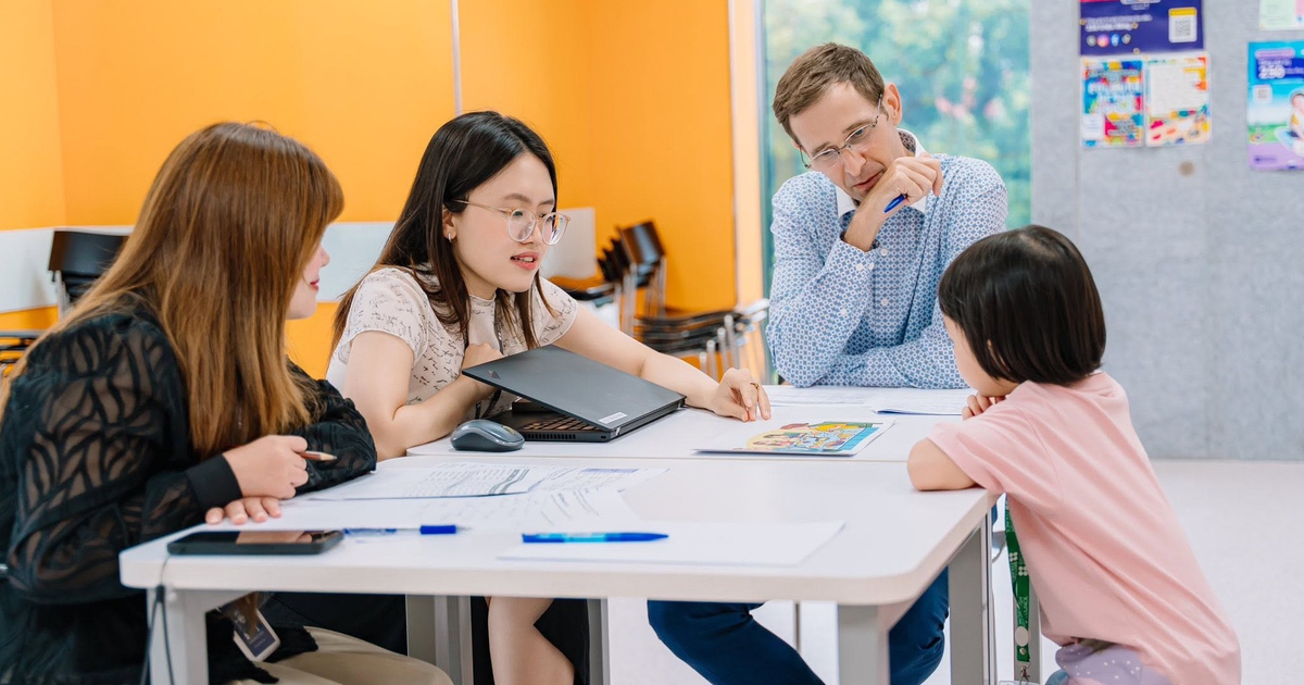 Nhiều suất học bổng tiếng Anh từ chính phủ cho học sinh, giáo viên Việt Nam
