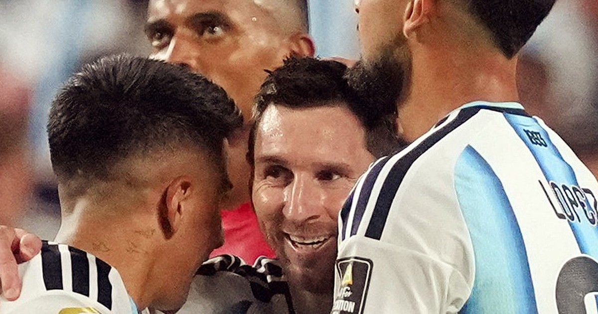 Messi ngợi ca: ‘Tôi rất hạnh phúc vì Alvarez và Lautaro đều ghi bàn, Argentina rất cần họ’