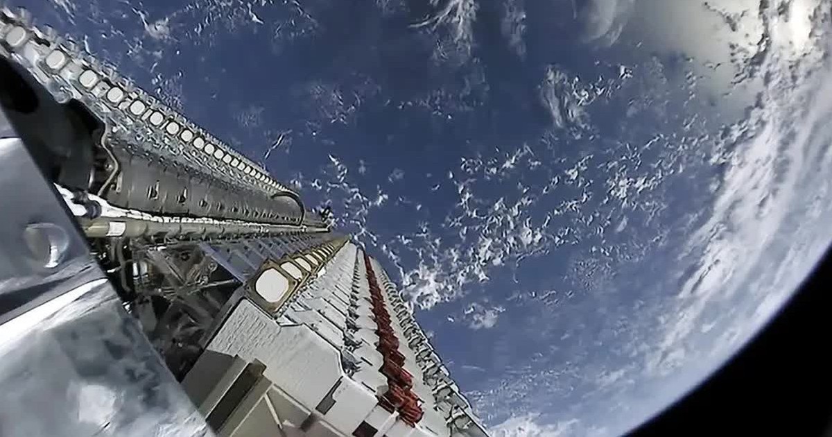 Điều thế giới lo ngại khi vệ tinh Starlink "rụng" ngày càng nhiều