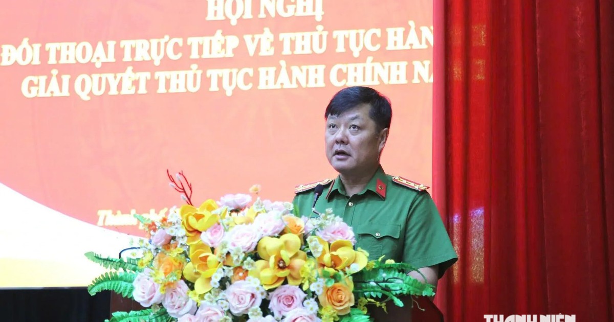 C&ocirc;ng an TP.HCM đối thoại trực tiếp với người d&acirc;n về thủ tục h&agrave;nh ch&iacute;nh