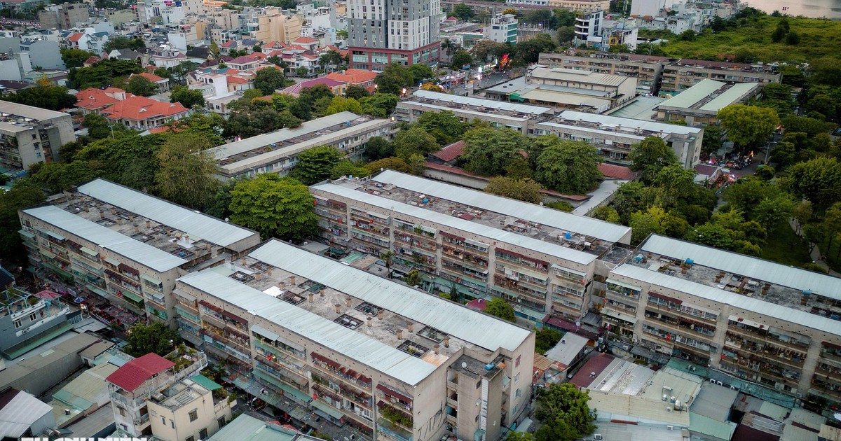 TP.HCM nhắc việc giám đốc 2 sở chậm cải tạo chung cư cũ