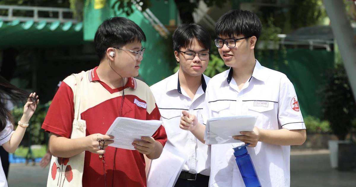 Vì sao gần một tháng nữa thí sinh mới biết kết quả xét tuyển ĐH?