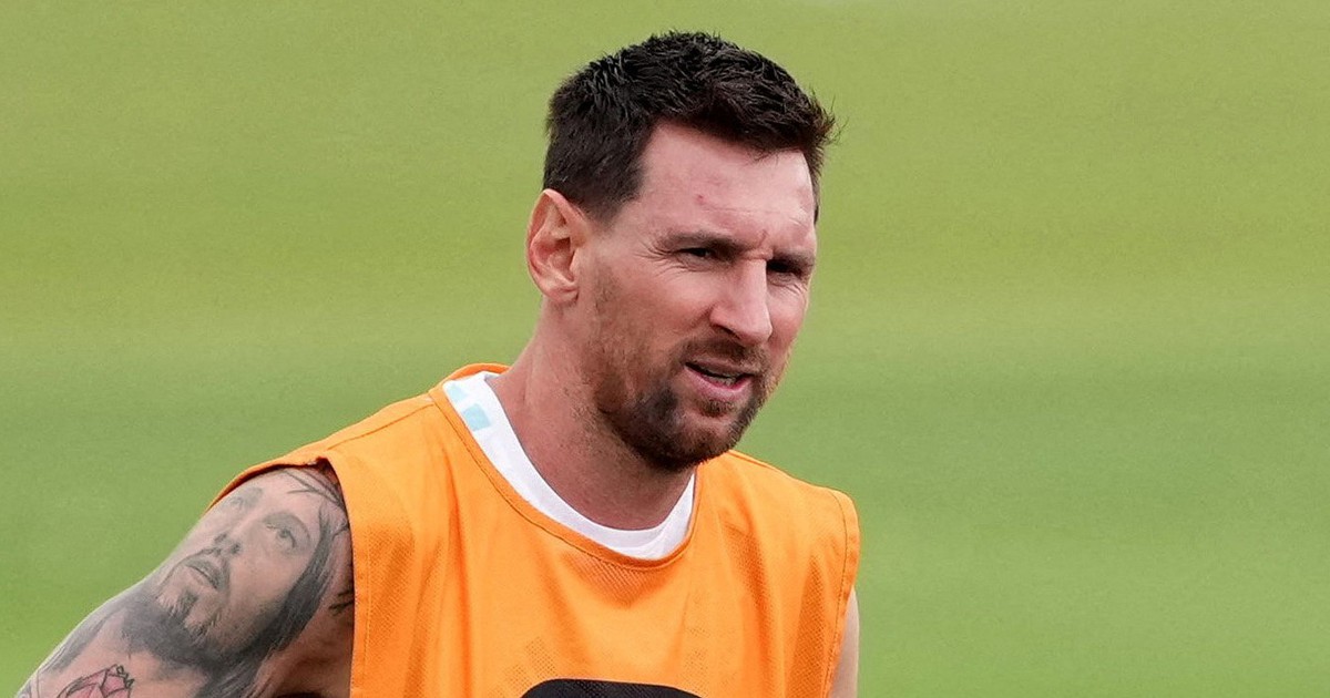 Tổ trọng tài Mỹ và Ý bắt trận Anh - Argentina, Messi gửi thông điệp nóng