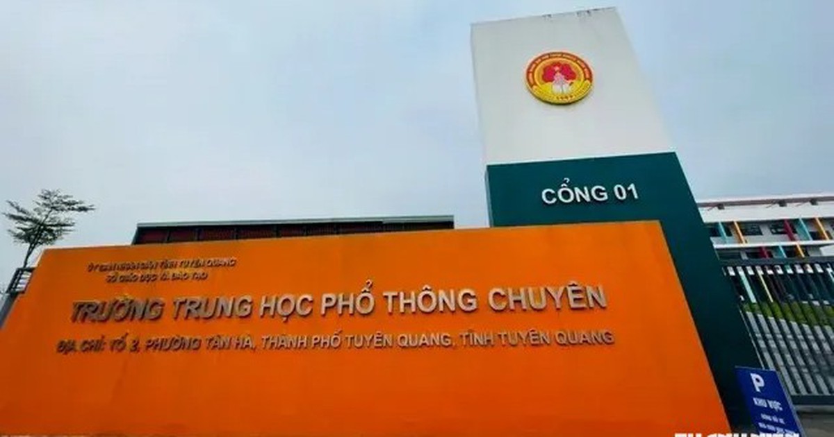 Khởi tố Hiệu trưởng Trường THPT chuy&ecirc;n Tuy&ecirc;n Quang vụ điểm 10 to&aacute;n