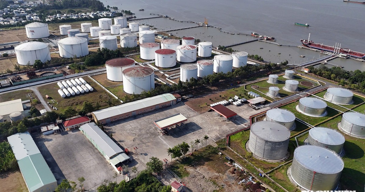 Giá dầu thế giới giữ đà tăng, xăng trong nước có thể tăng trở lại ngày 15/7/2026