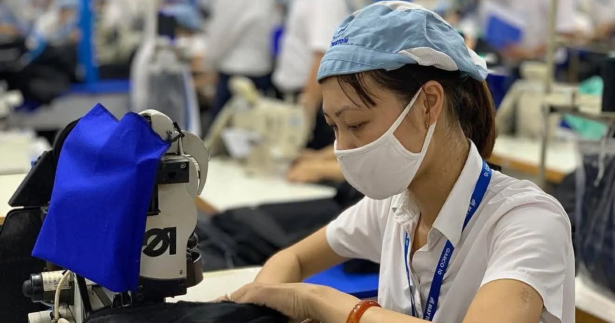 Agribank tuyển dụng nhân sự IT với lương tối thiểu 25 triệu, tại sao tăng lương tối thiểu vùng chỉ đề xuất 5%?
