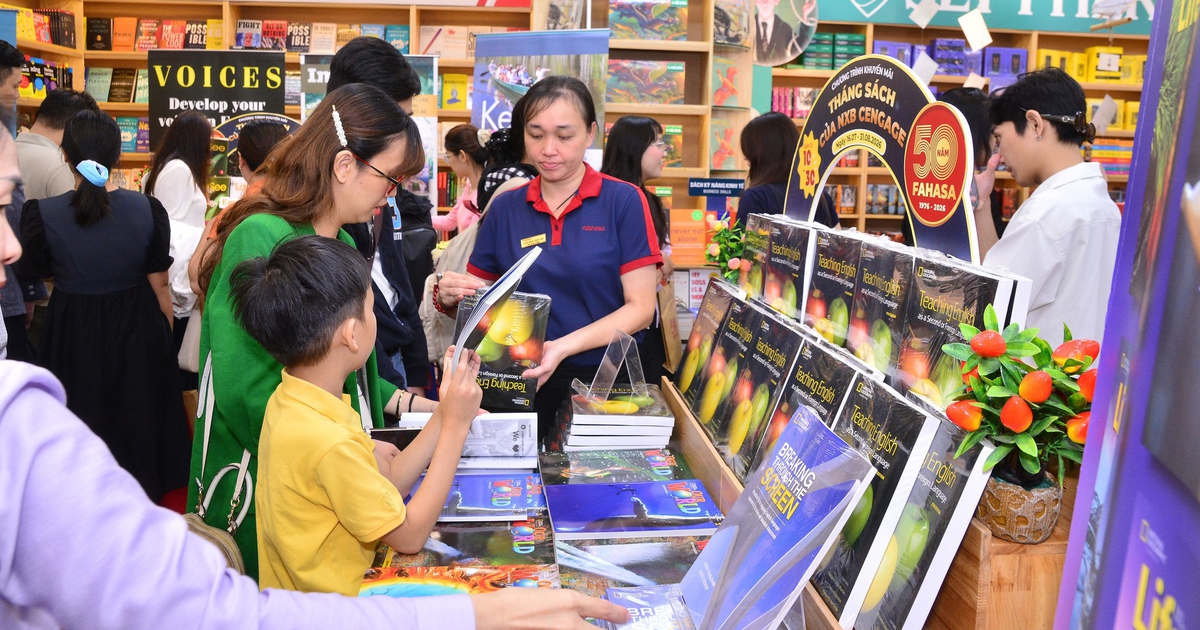 Khai mạc tháng sách và tài liệu học thuật giáo dục ngoại văn