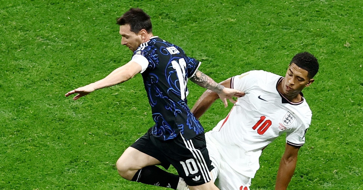 Ibrahimovic: Người Anh đã thấy ‘bàn tay của Chúa’, giờ chứng kiến ‘bàn chân trái của Chúa’