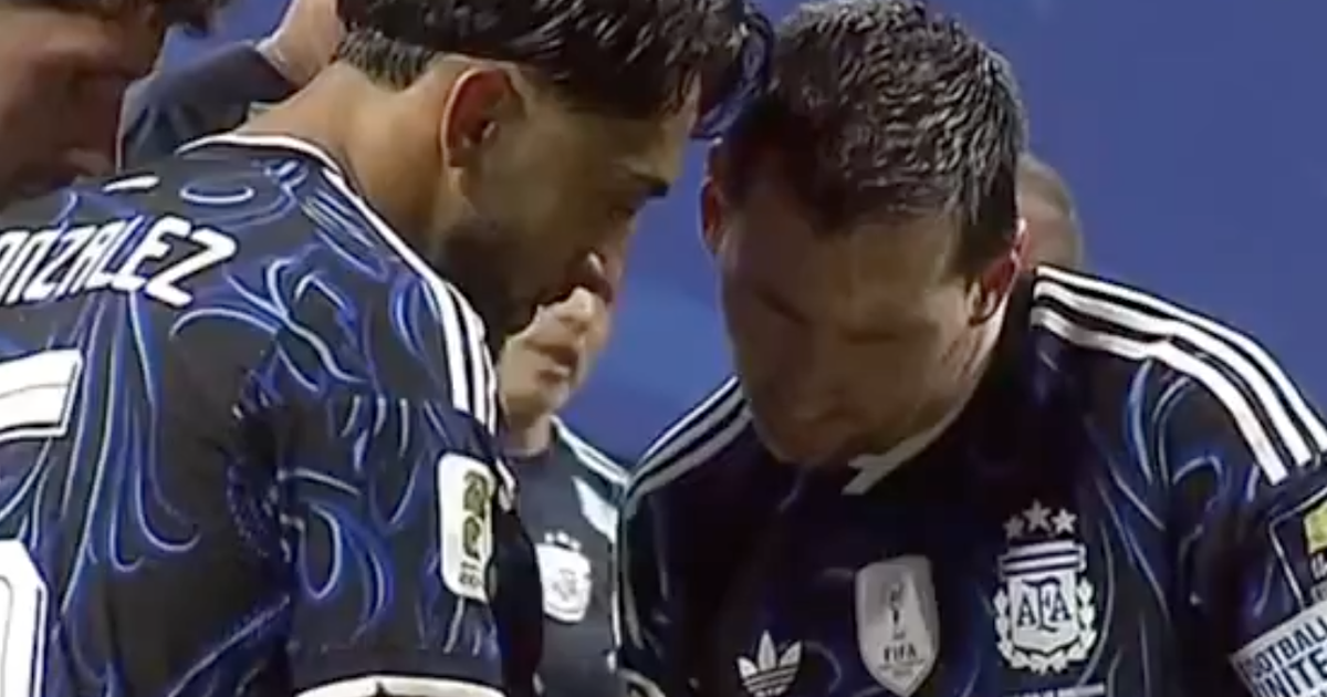 Messi và Argentina thích thú ‘soi phao thi’ của thủ môn Pickford, chỉ tiếc Anh chẳng được dùng