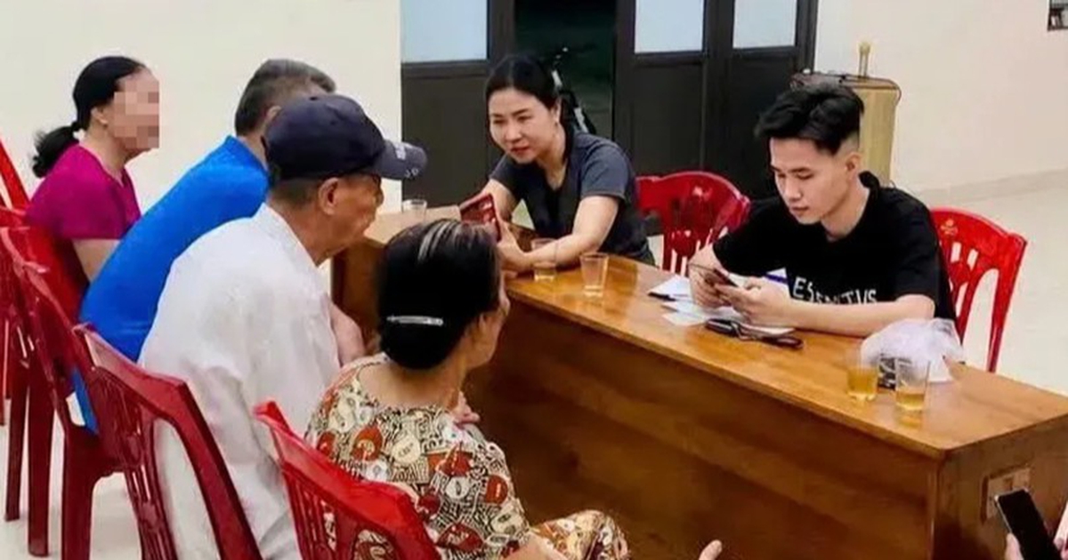 Người trẻ 'gánh việc làng': Đưa tư duy số về thôn, tổ dân phố