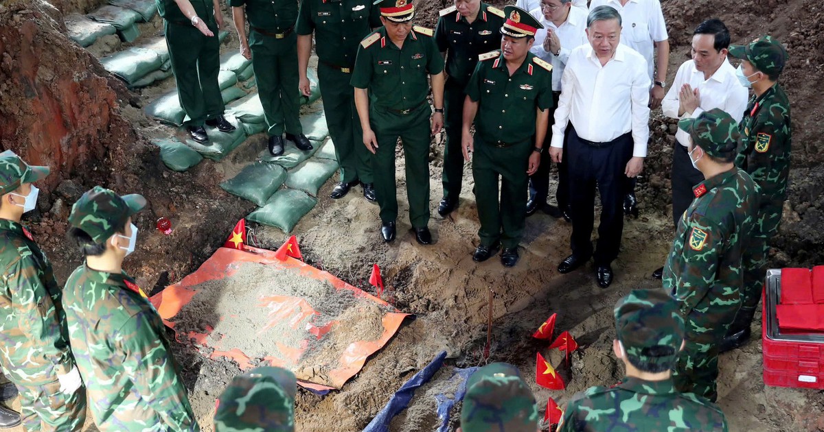 Ng&agrave;y 17.7, t&igrave;m thấy th&ecirc;m 3 h&agrave;i cốt liệt sĩ tại c&ocirc;ng vi&ecirc;n L&ecirc; Thị Ri&ecirc;ng