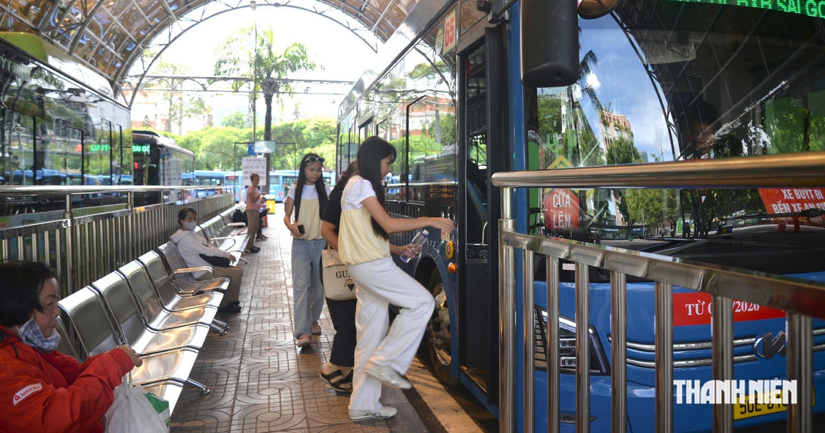 Nhiều người đến Bến xe buýt Sài Gòn, bất ngờ nhất là điều này
