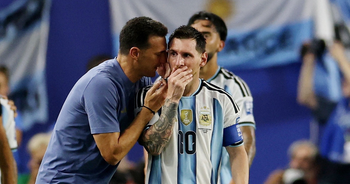 Mối nhân duyên đưa Messi và HLV Scaloni lên đỉnh thế giới: Sát cánh bền lâu từ khi còn làm đồng đội