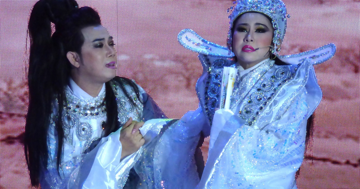Nghệ sĩ Bình Tinh: Người con hiếu thảo và hành trình từ tuồng cổ tới kịch nói