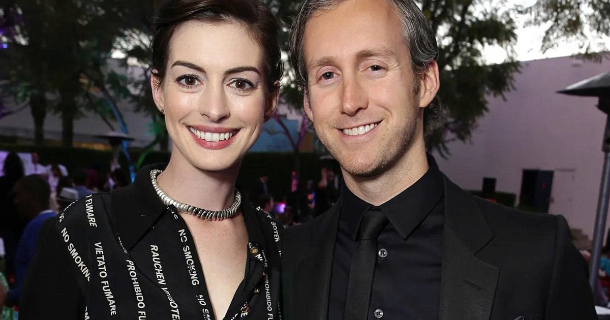 Cuộc hôn nhân hàng triệu cô gái mơ ước của Anne Hathaway và chồng tài tử