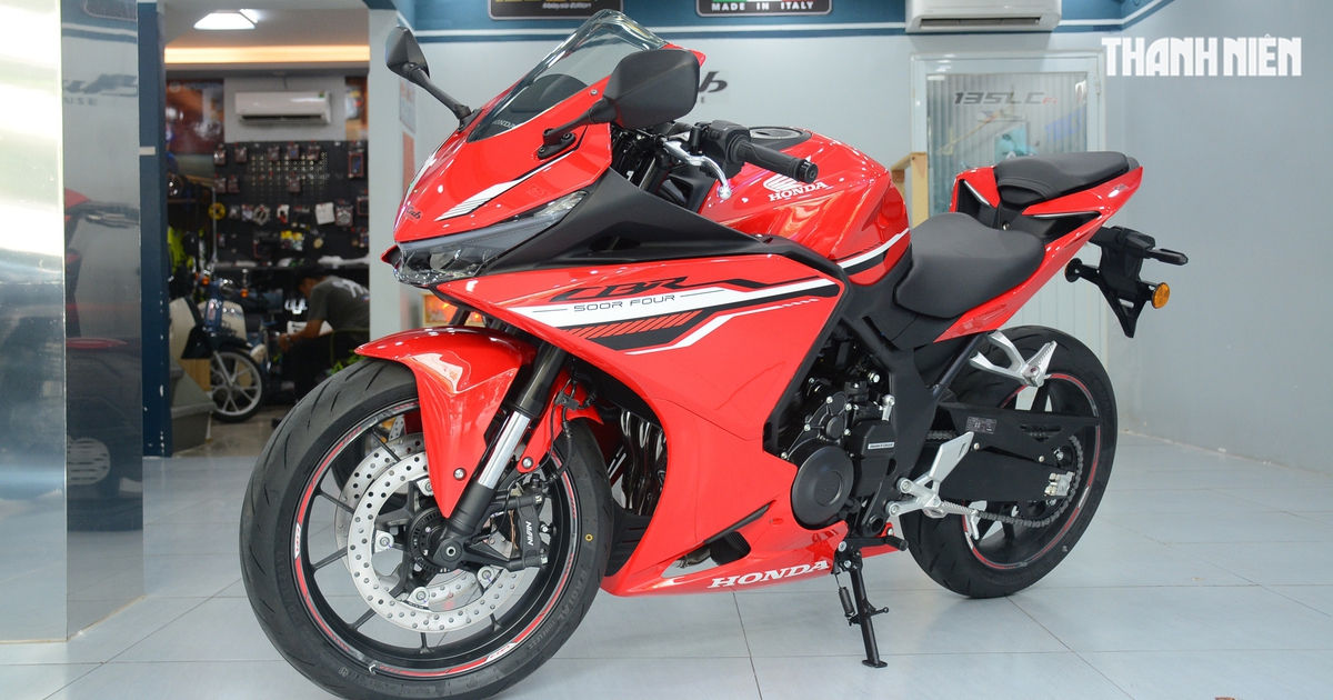 Mô tô thể thao Honda CBR500R Four động cơ 4 xi-lanh về Việt Nam, giá 295 triệu