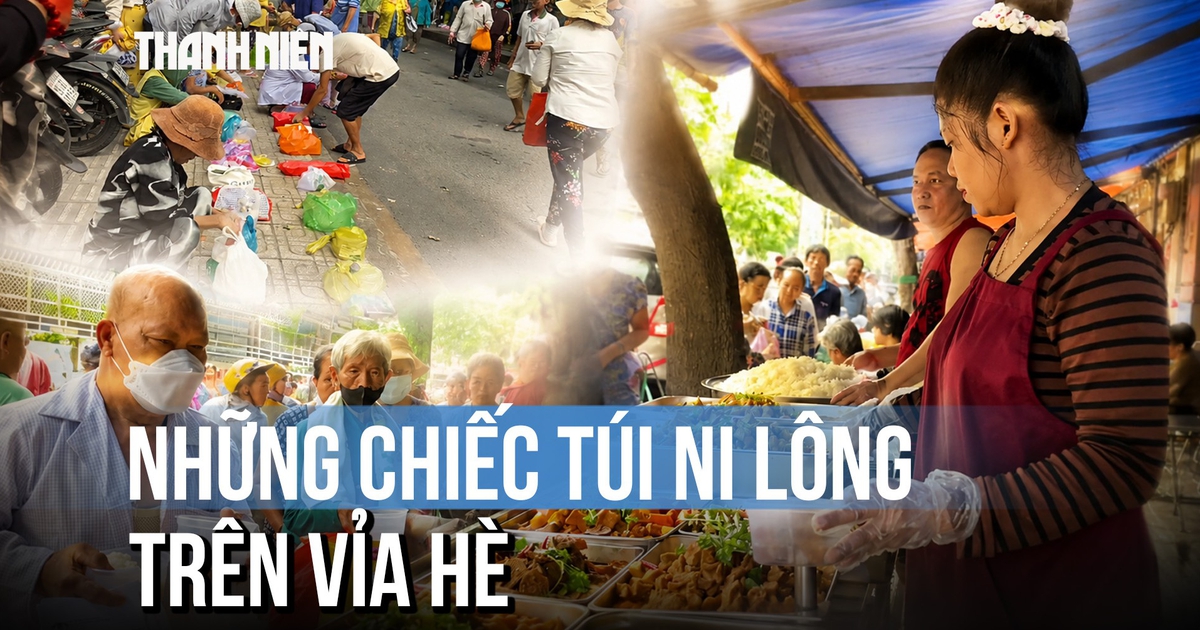 Kỳ lạ ‘văn hóa xếp hàng’ bằng túi ni lông trước cổng bệnh viện