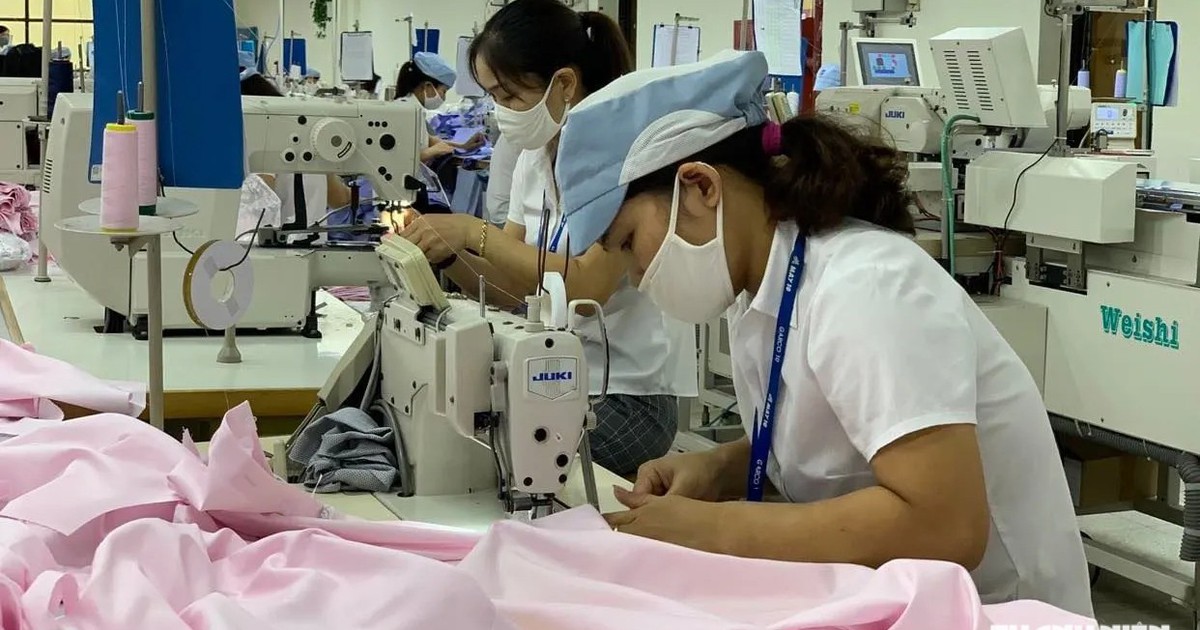 Lương tối thiểu vùng tăng từ 2027, người lao động được thêm bao nhiêu tiền?