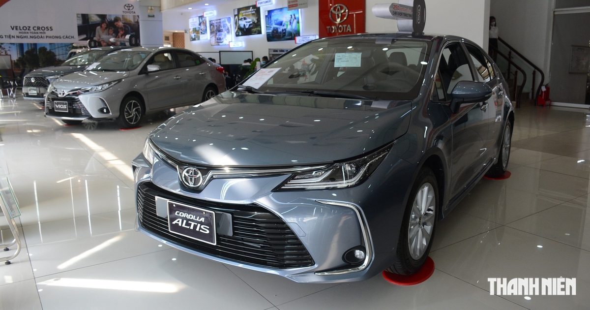 Sedan hạng C dưới 900 triệu: Mazda3 chiếm hơn 70% thị phần, Toyota Corolla Altis dừng bước