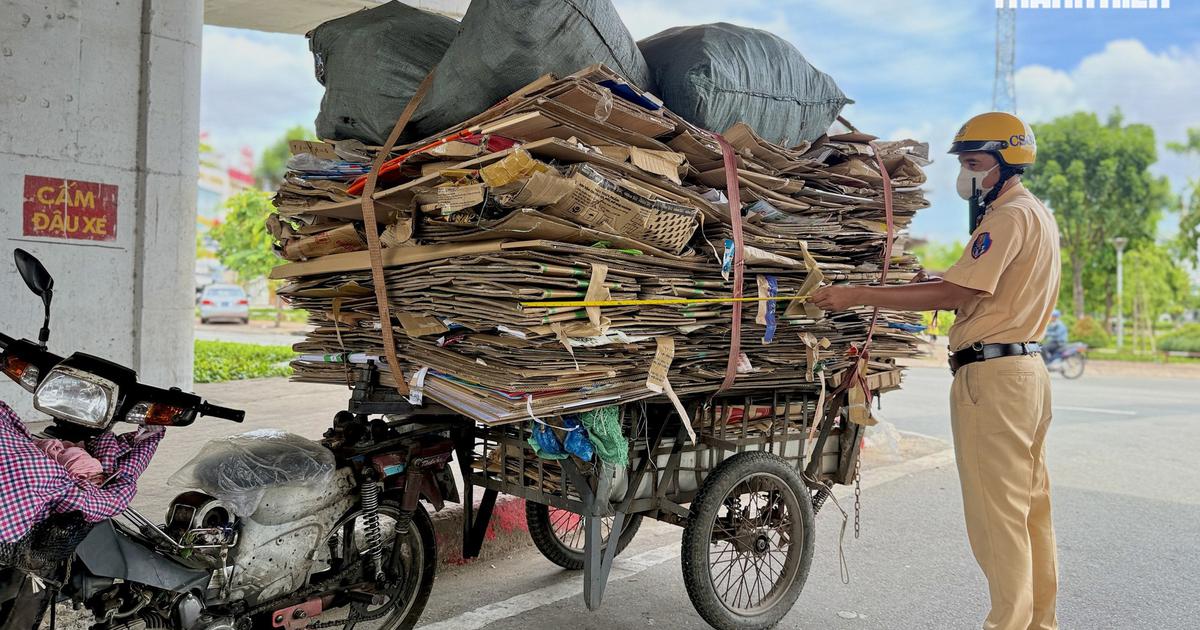 Kh&ocirc;ng chỉ kiểm tra tr&ecirc;n đường, CSGT TP.HCM đến tận nơi r&agrave; so&aacute;t xe tự chế