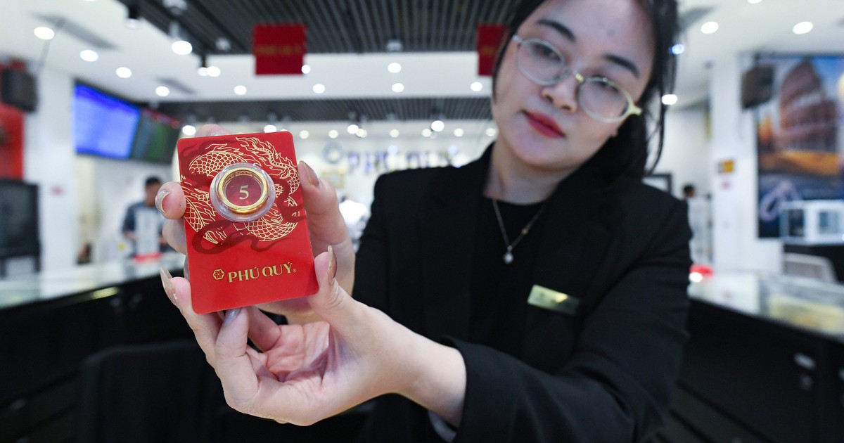 Giá vàng giảm liên tiếp chiều 20.7