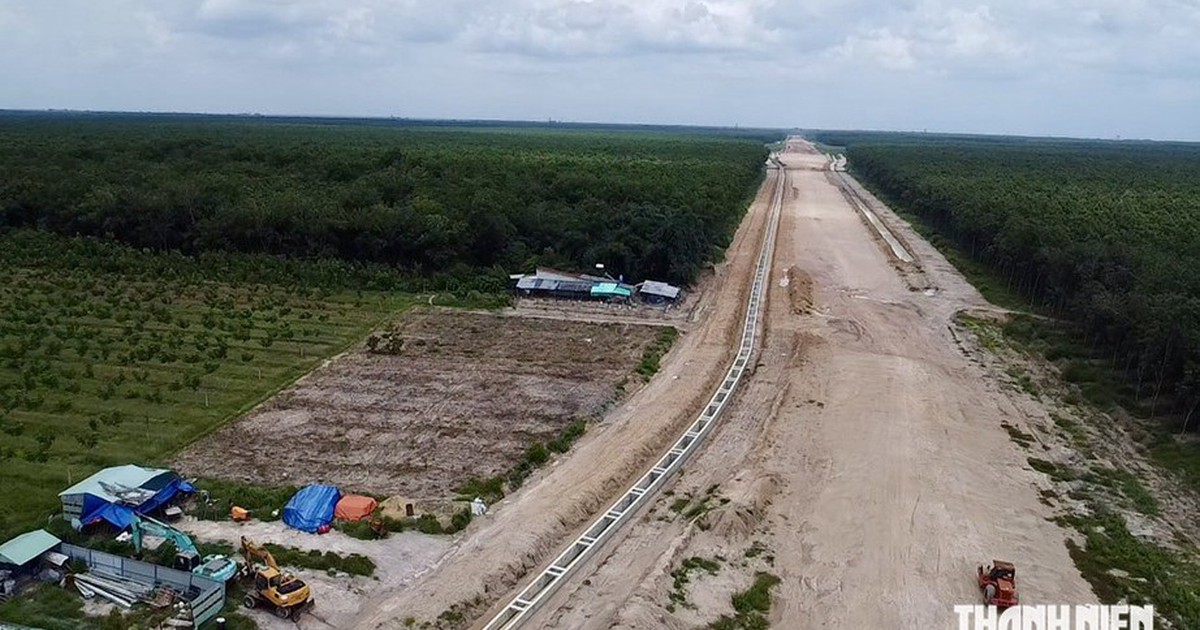 TP.HCM tăng tốc dự án trọng điểm: Cấp bách giao mặt bằng cao tốc ngàn tỉ