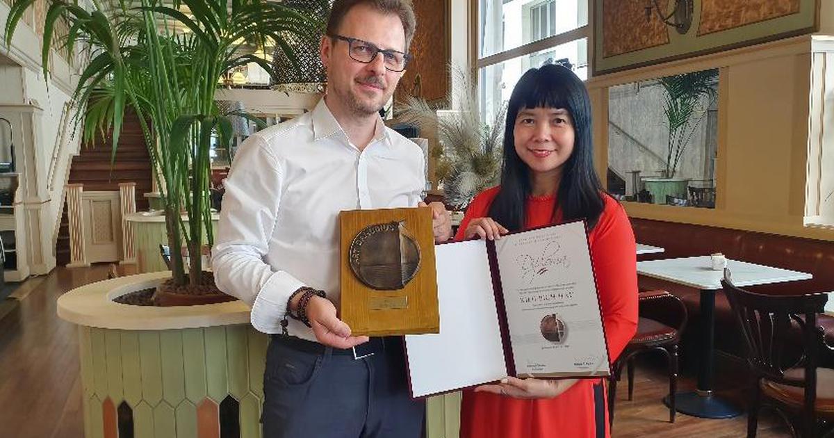 Người phụ nữ đưa văn chương Việt vượt đại dương