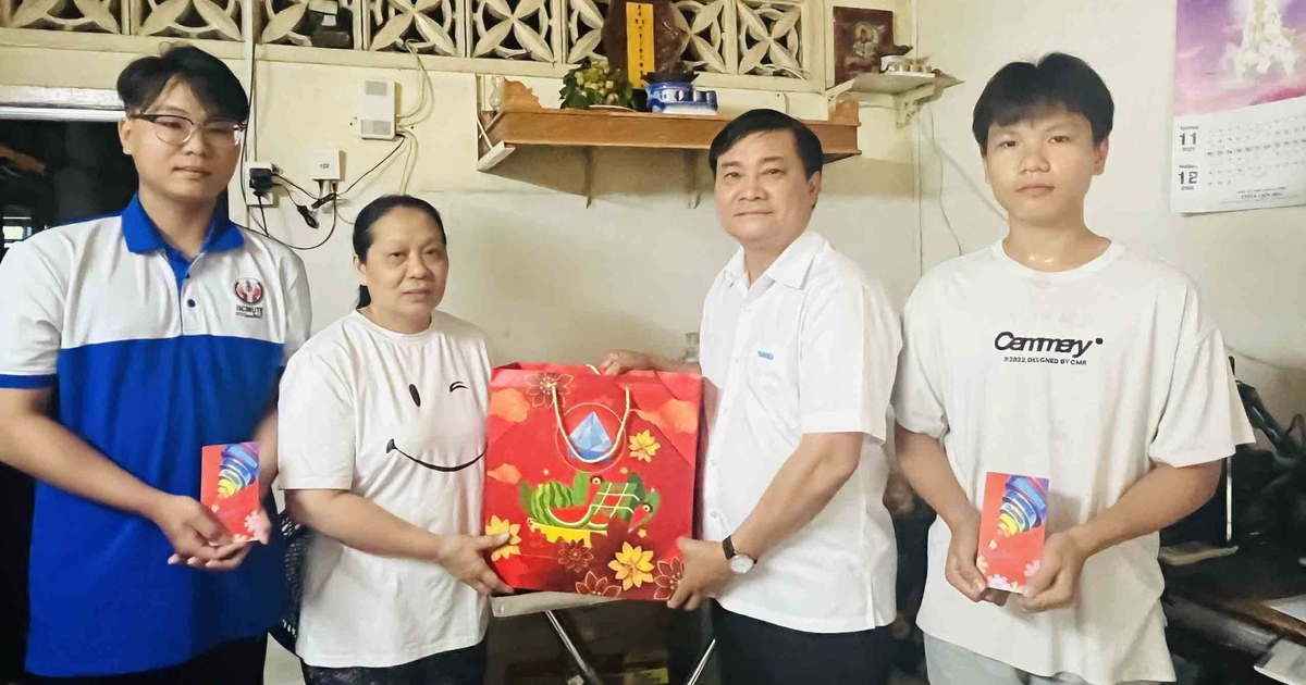 Những sinh viên được chắp cánh vào đời