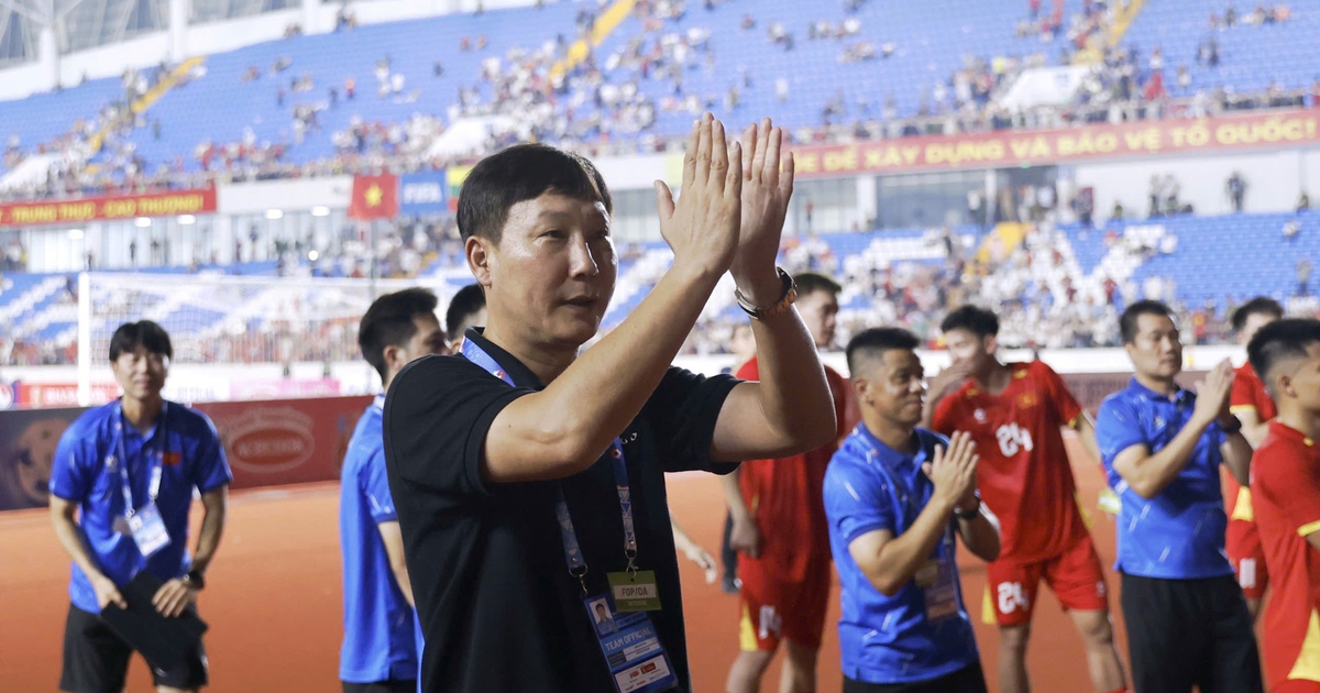 HLV Kim Sang-sik phải thể hiện bản lĩnh ở ASEAN Cup 2026
