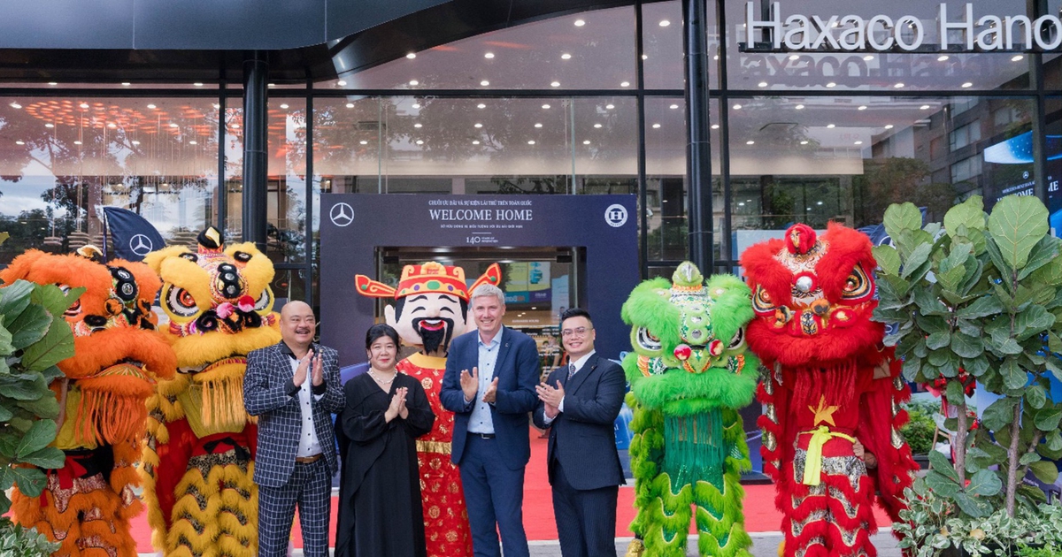 Mercedes-Benz Haxaco Láng Hạ nâng cấp showroom sau 10 năm hoạt động
