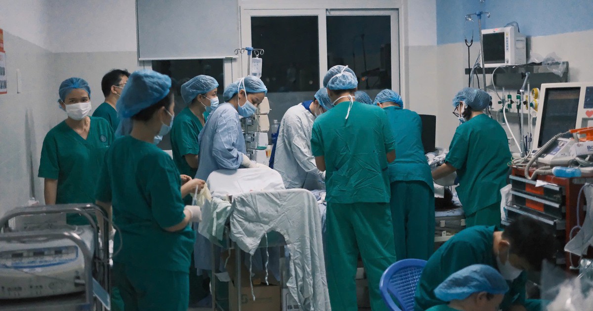 Viêm cơ tim tối cấp khiến bé gái 10 tuổi ngưng tim, được cứu sống nhờ ECMO