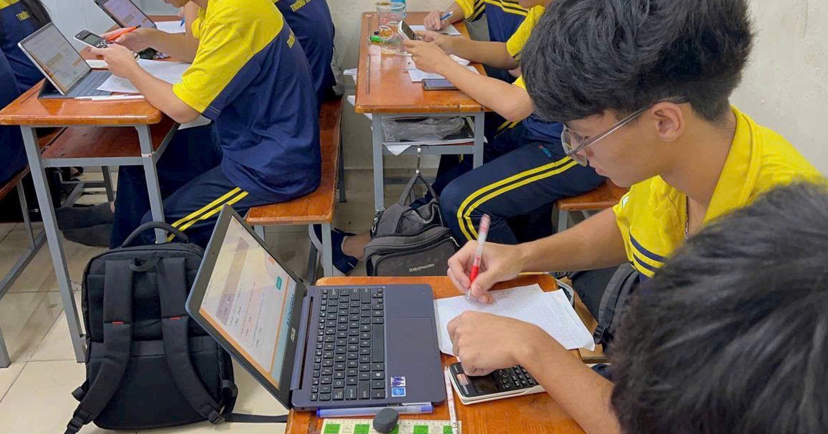 Lạm dụng AI có làm chúng ta trở nên lười và ngốc hơn?