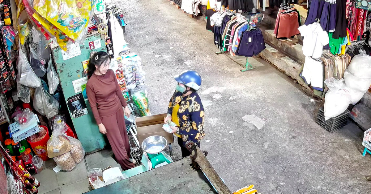 Mang 500.000 đồng đến trả nợ, người phụ nữ b&agrave;ng ho&agrave;ng biết chủ nợ đ&atilde; qua đời
