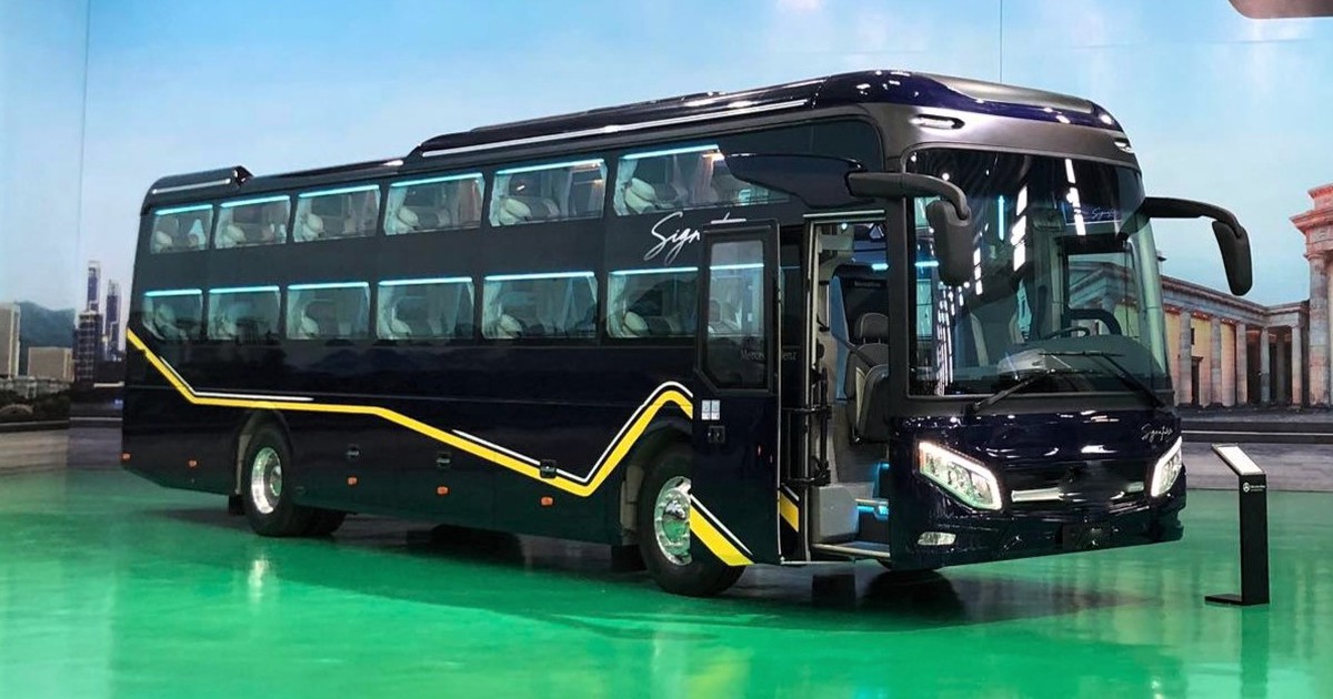 Vì sao nhiều xe khách chỉ có một cửa lên xuống?