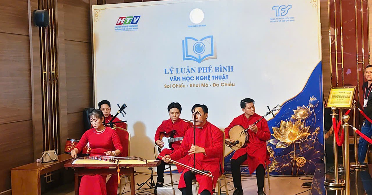 Cải lương, hát bội ‘chạm’ đến người trẻ thế nào giữa thời đại số?