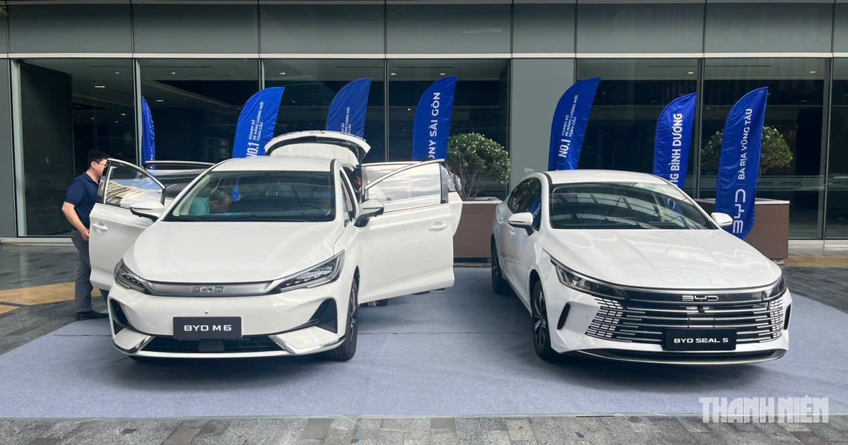 Xu hướng chuyển từ xe xăng sang ô tô điện chạy dịch vụ đang diễn ra nhanh