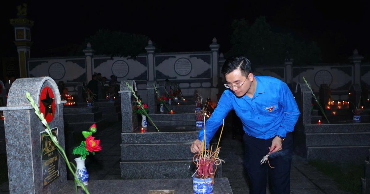 Anh Nguyễn Nhất Linh xúc động chia sẻ chuyện gia đình tại lễ thắp nến tri ân