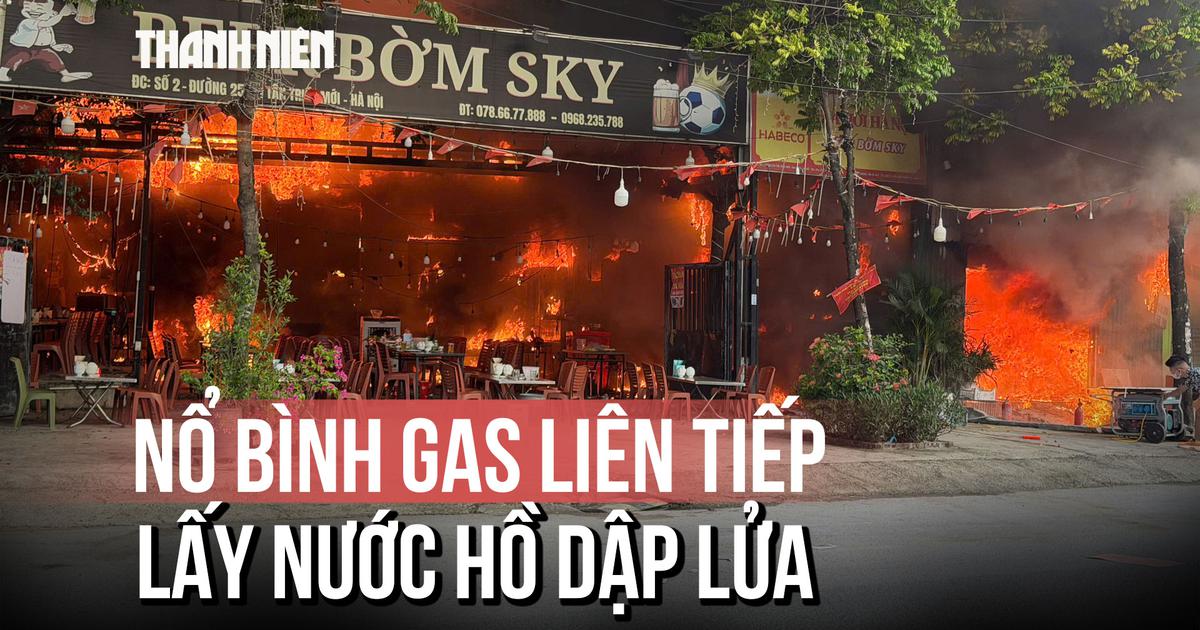 Hiện trường vụ cháy lớn ở Tân Triều Mới: Nổ bình gas liên tiếp, lấy nước từ hồ Triều Khúc dập lửa