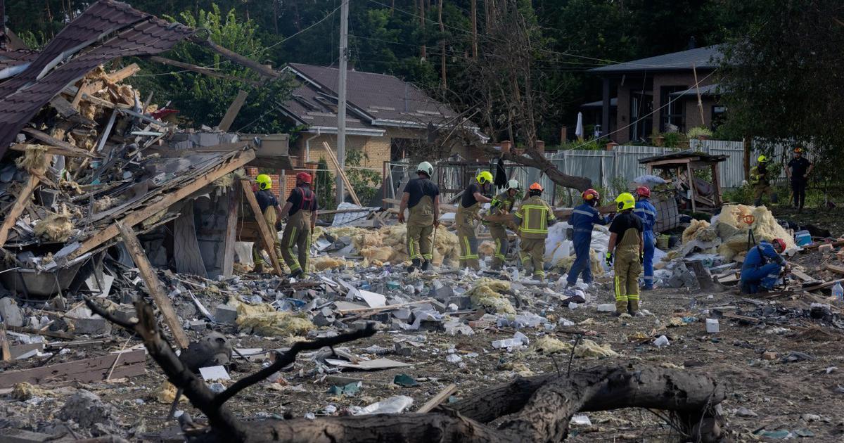Nga tập k&iacute;ch khu triển l&atilde;m vũ kh&iacute; ở Ukraine, Tổng thống Zelensky l&ecirc;n tiếng