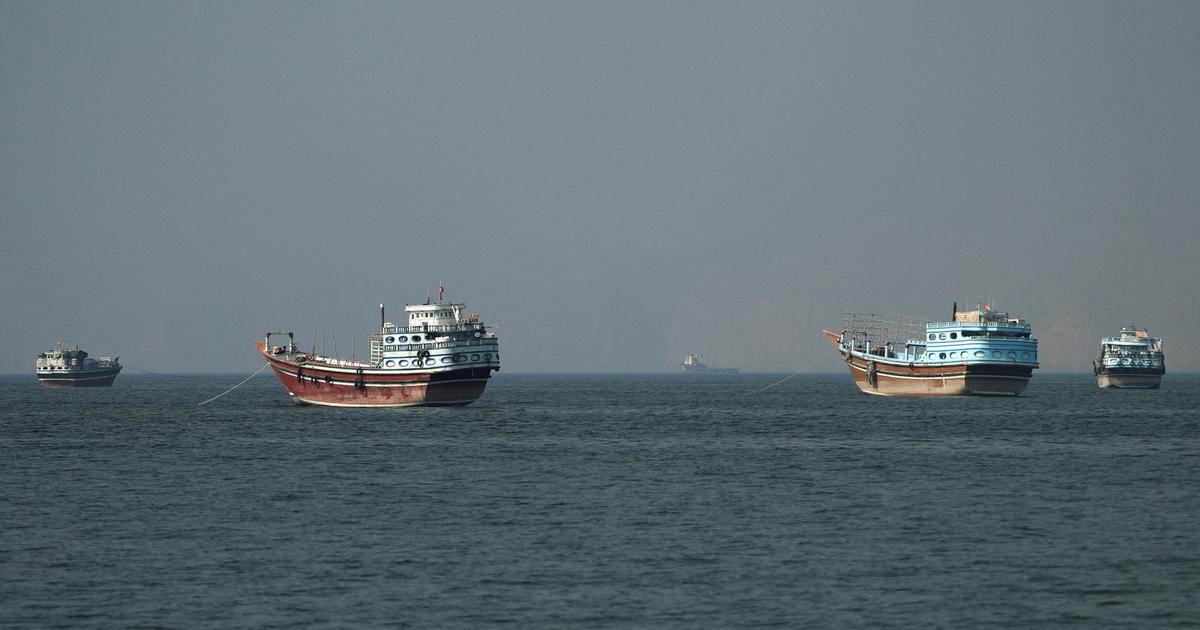 Iran - Oman đạt tiến triển về cơ chế quản lý eo biển Hormuz
