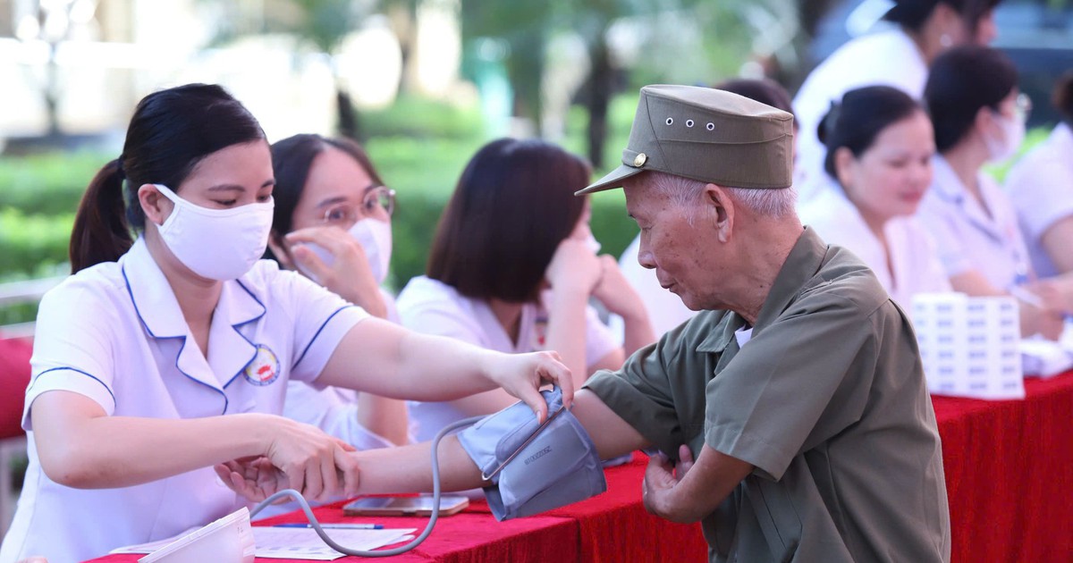 Chăm sóc sức khỏe người có công chu đáo hơn