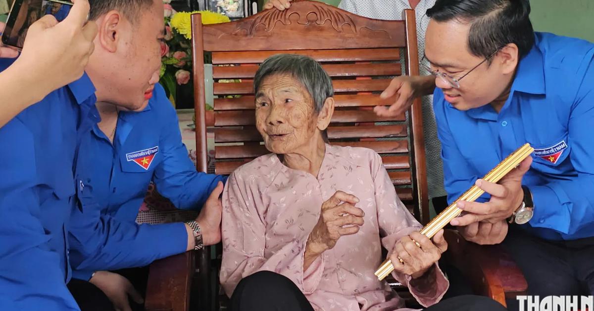 'Nhìn nó vậy chứ nó lì lắm nha, đang học cái bỏ đi theo cách mạng'