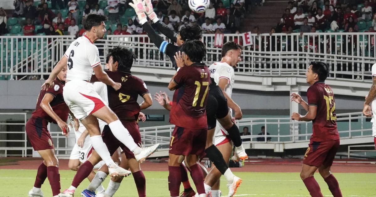 Bảng xếp hạng mới nhất ASEAN Cup 2026: Singapore chiếm ngôi đầu, Việt Nam bị đẩy xuống tốp 2 nhưng…